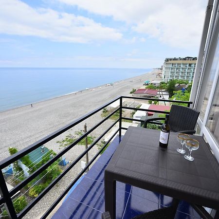 Hotel Lazuri In 크바리아티 외부 사진
