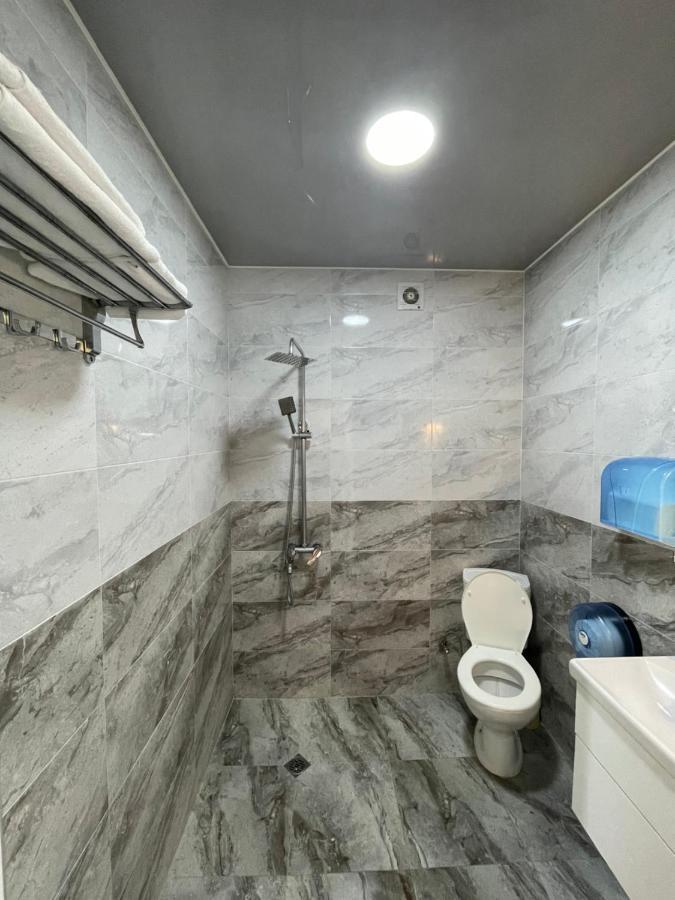 Hotel Lazuri In 크바리아티 외부 사진