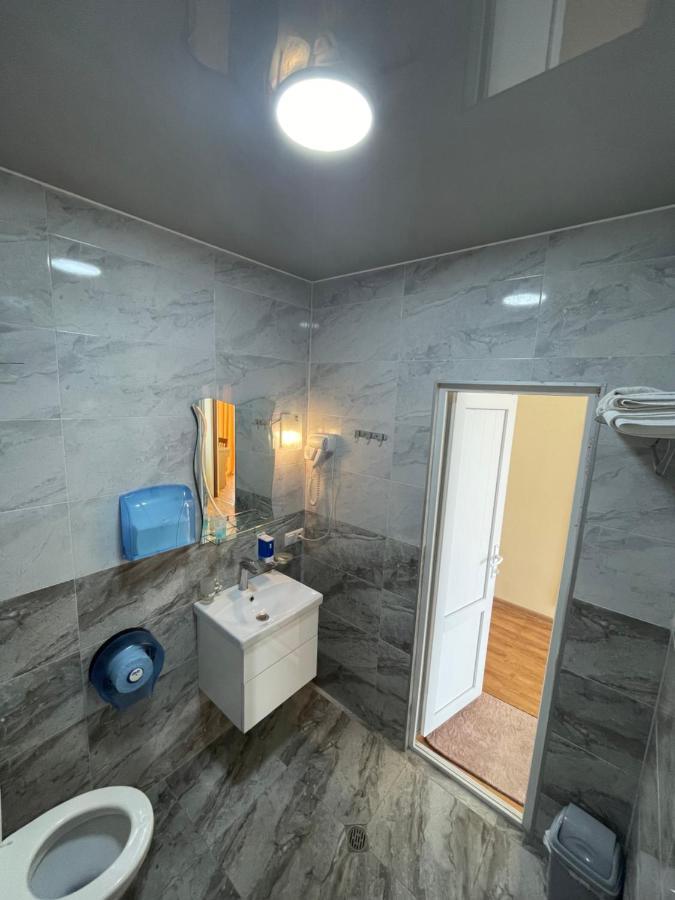 Hotel Lazuri In 크바리아티 외부 사진