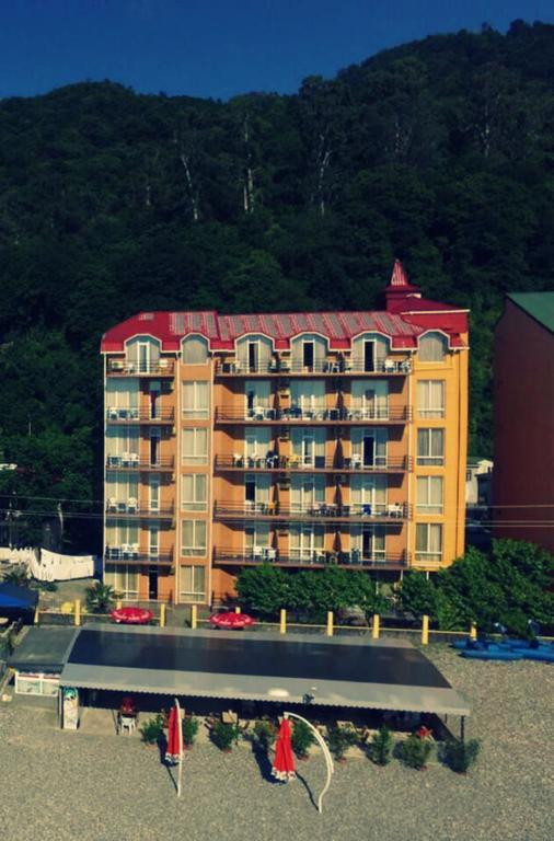 Hotel Lazuri In 크바리아티 외부 사진
