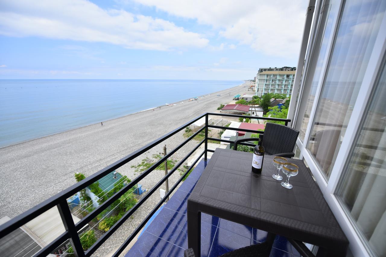 Hotel Lazuri In 크바리아티 외부 사진